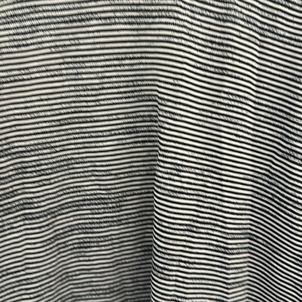 T-shirt - Picture 2 of 4